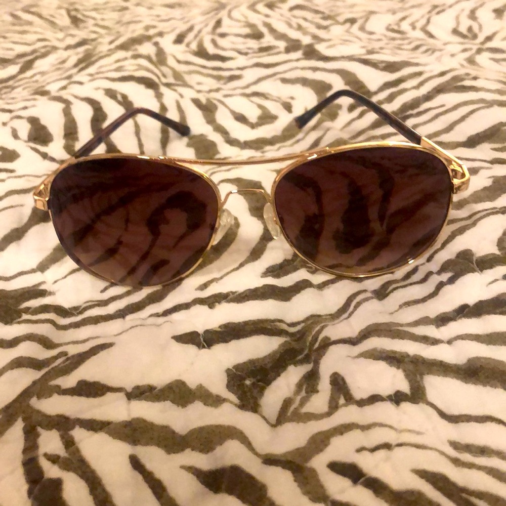 Guess sun glasses